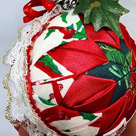 Vintage Handmade Folded Cloth Red Green White Lace Christmas Holiday Ornament - Picture 7 of 8